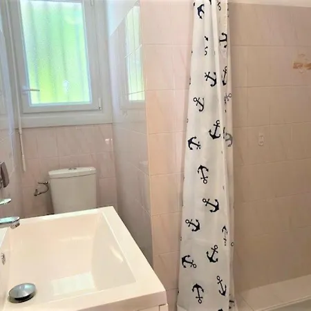 T3 A Avec Terrasse Et Jardin, Quartier Calme, Proche Et Centre, 6 Pers. - Fr-1-478-201