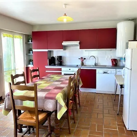 T3 A Avec Terrasse Et Jardin, Quartier Calme, Proche Et Centre, 6 Pers. - Fr-1-478-201 Apartment