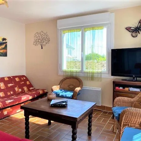 Apartment T3 A Avec Terrasse Et Jardin, Quartier Calme, Proche Et Centre, 6 Pers. - Fr-1-478-201 *